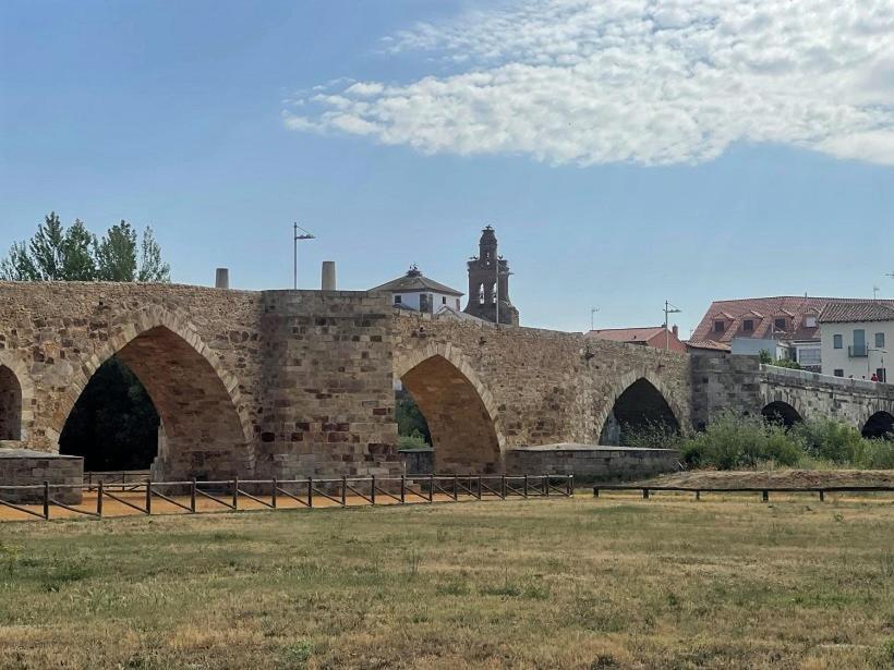 Hospital de Órbigo B&B Puente De Orbigo المظهر الخارجي الصورة